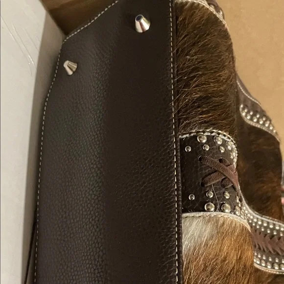 **NWOT** Trinity Ranch Stylish Brown and Black Satchel Conceal Carry - Picture 6 of 10